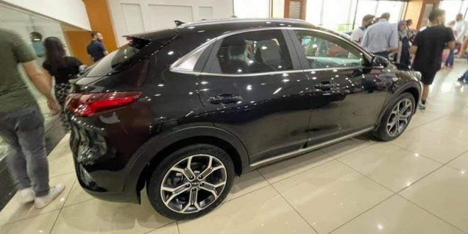 kia xceed 2022 price black pearl